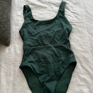 NWOT left on Friday double scoop one piece